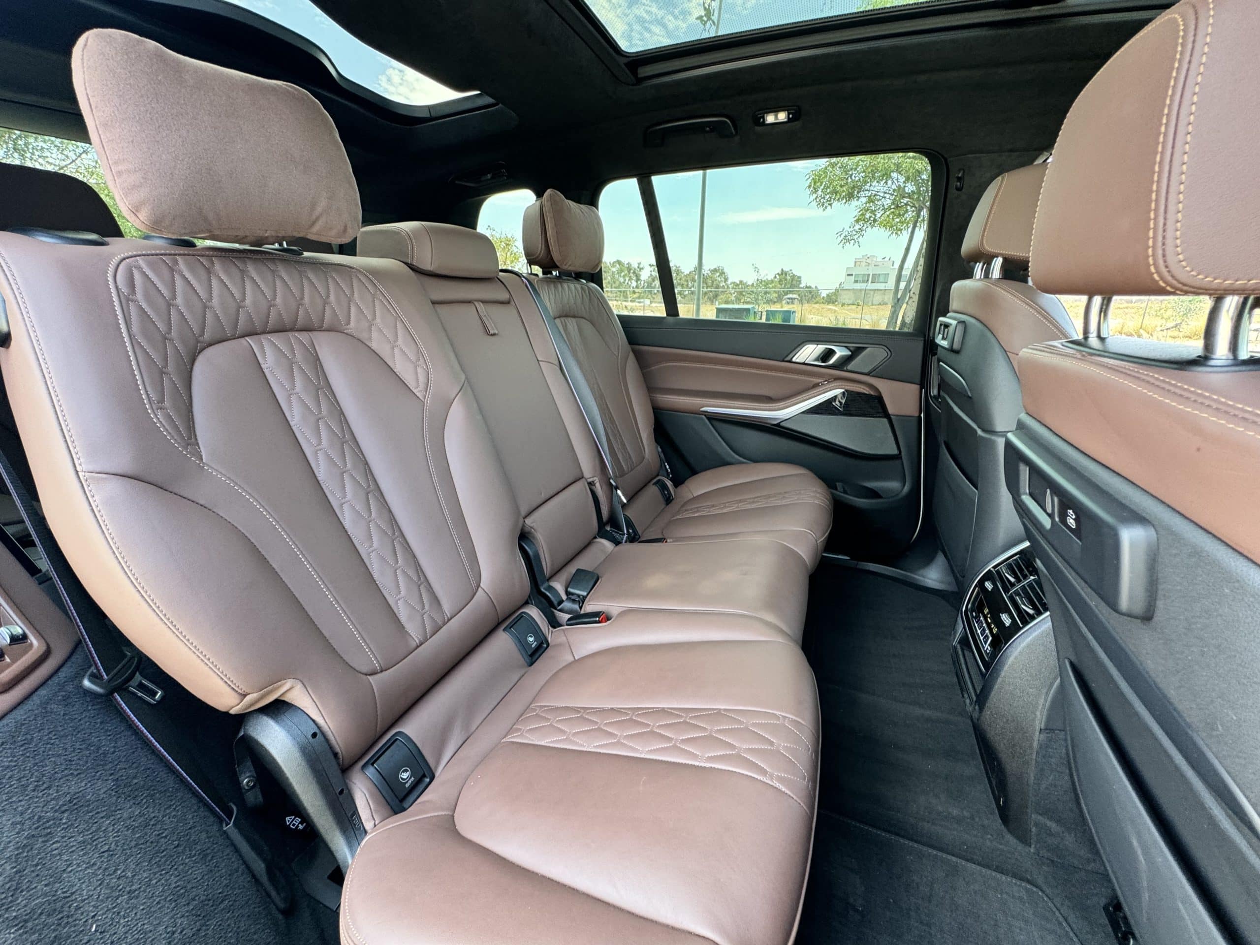 BMW X7 M50 2022 V8 4.4