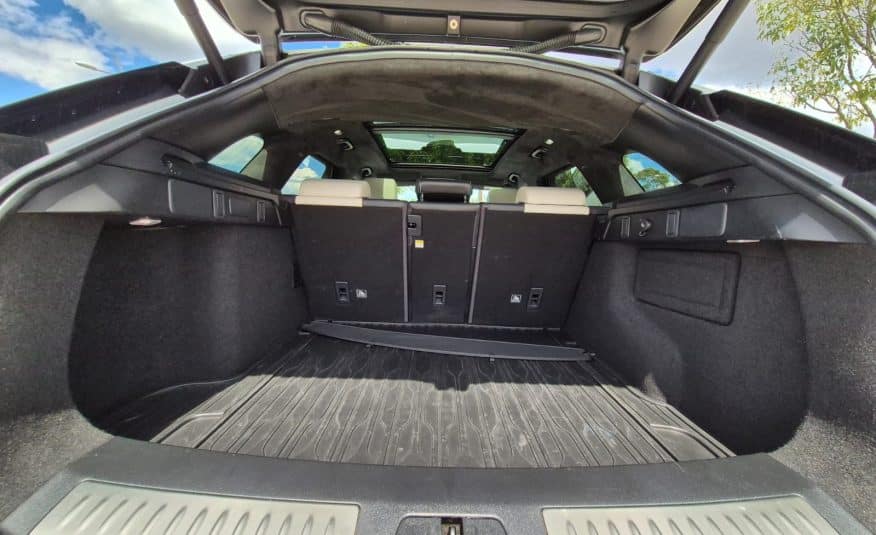 Range Rover 2019 Velar 380p R Dynamic HSE