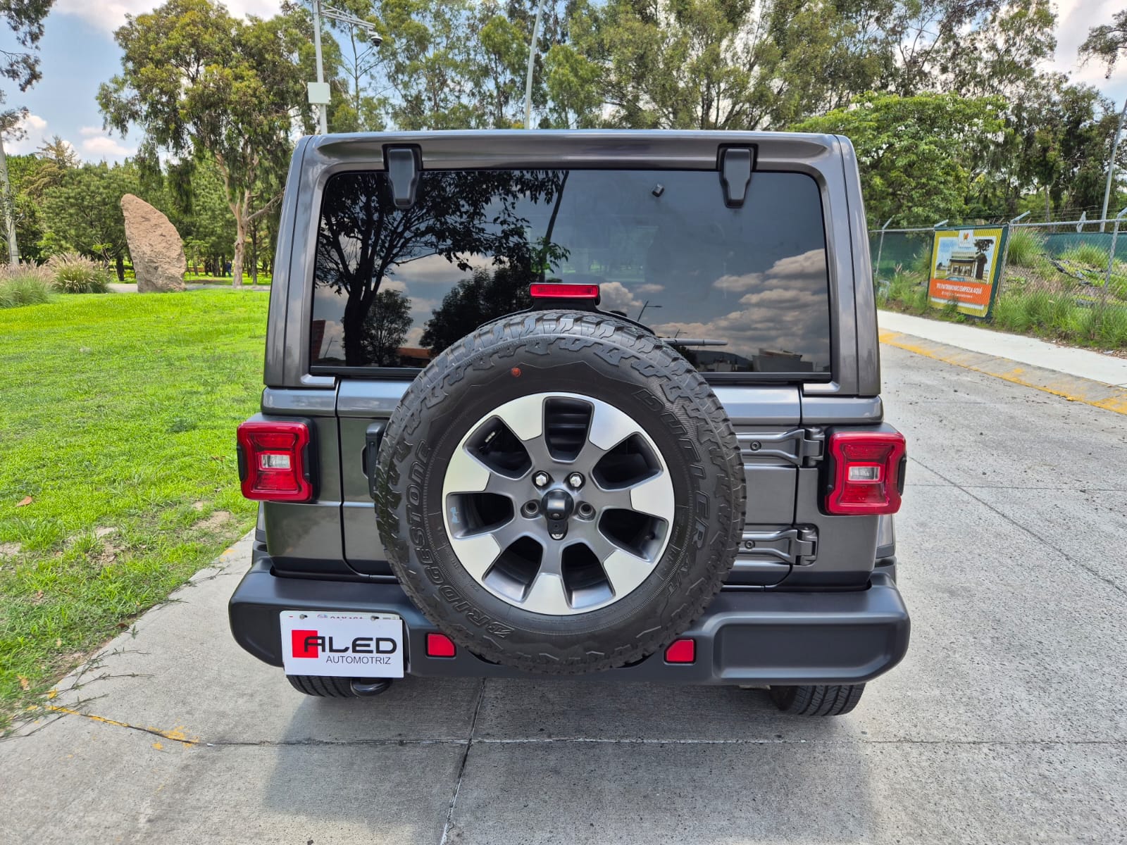 Jeep Wrangler Sahara Unlimited 2022
