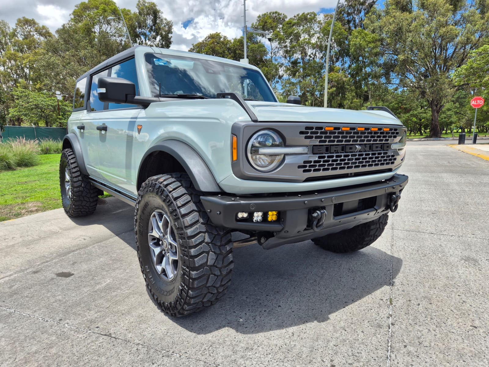 Ford Bronco Badlands 2023 V6