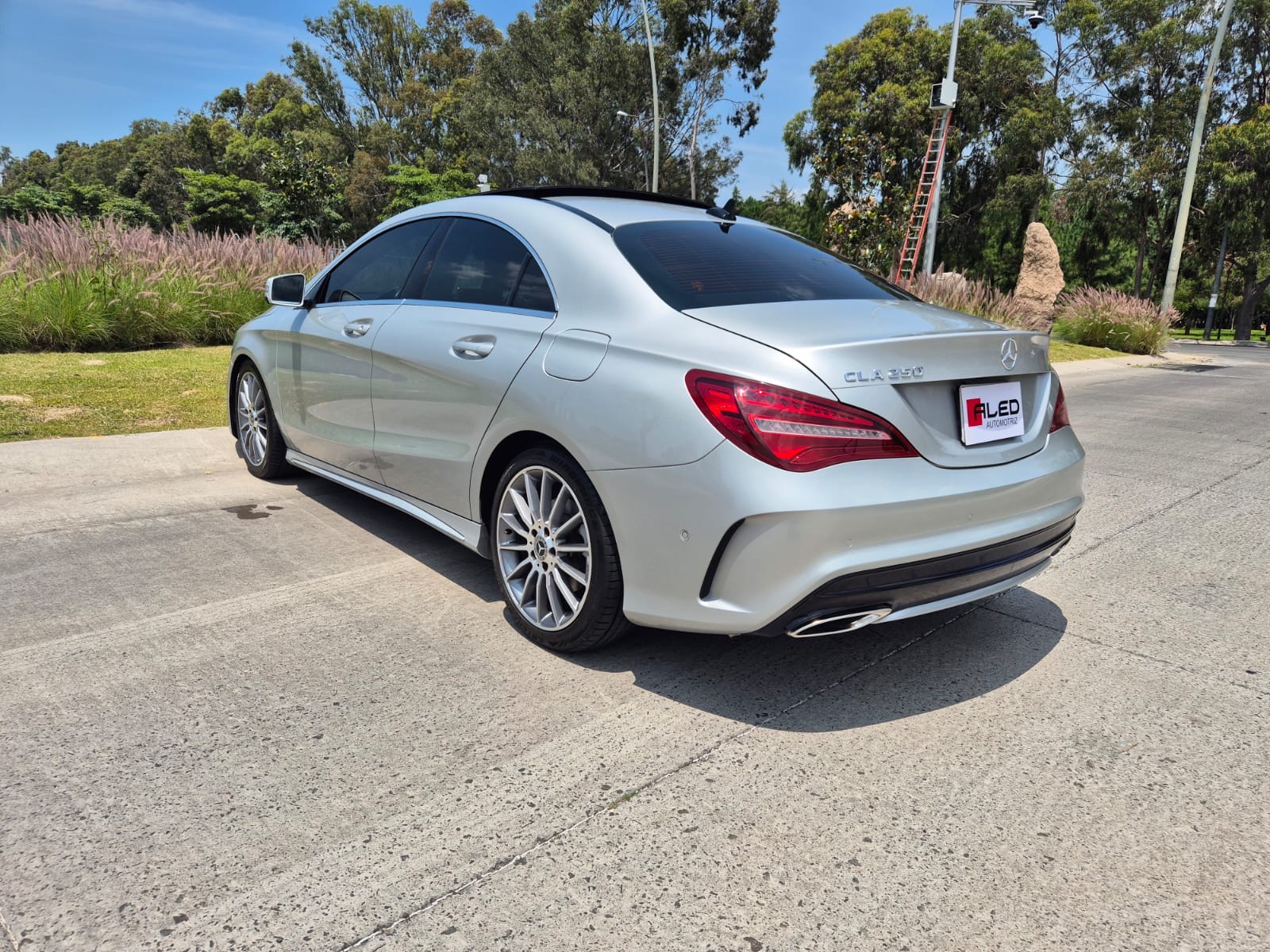 Mercedes Benz CLA 250 2019