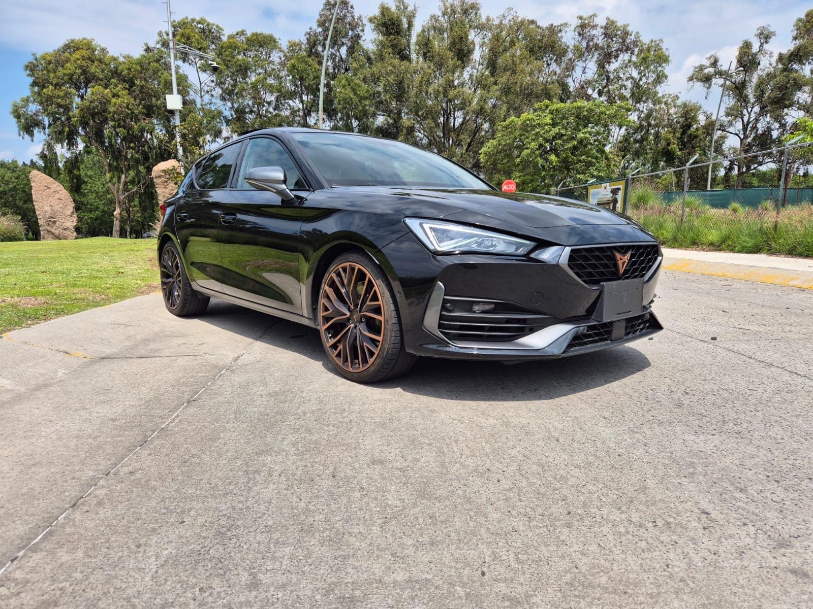 Cupra Leon VZ 300 HP 2023