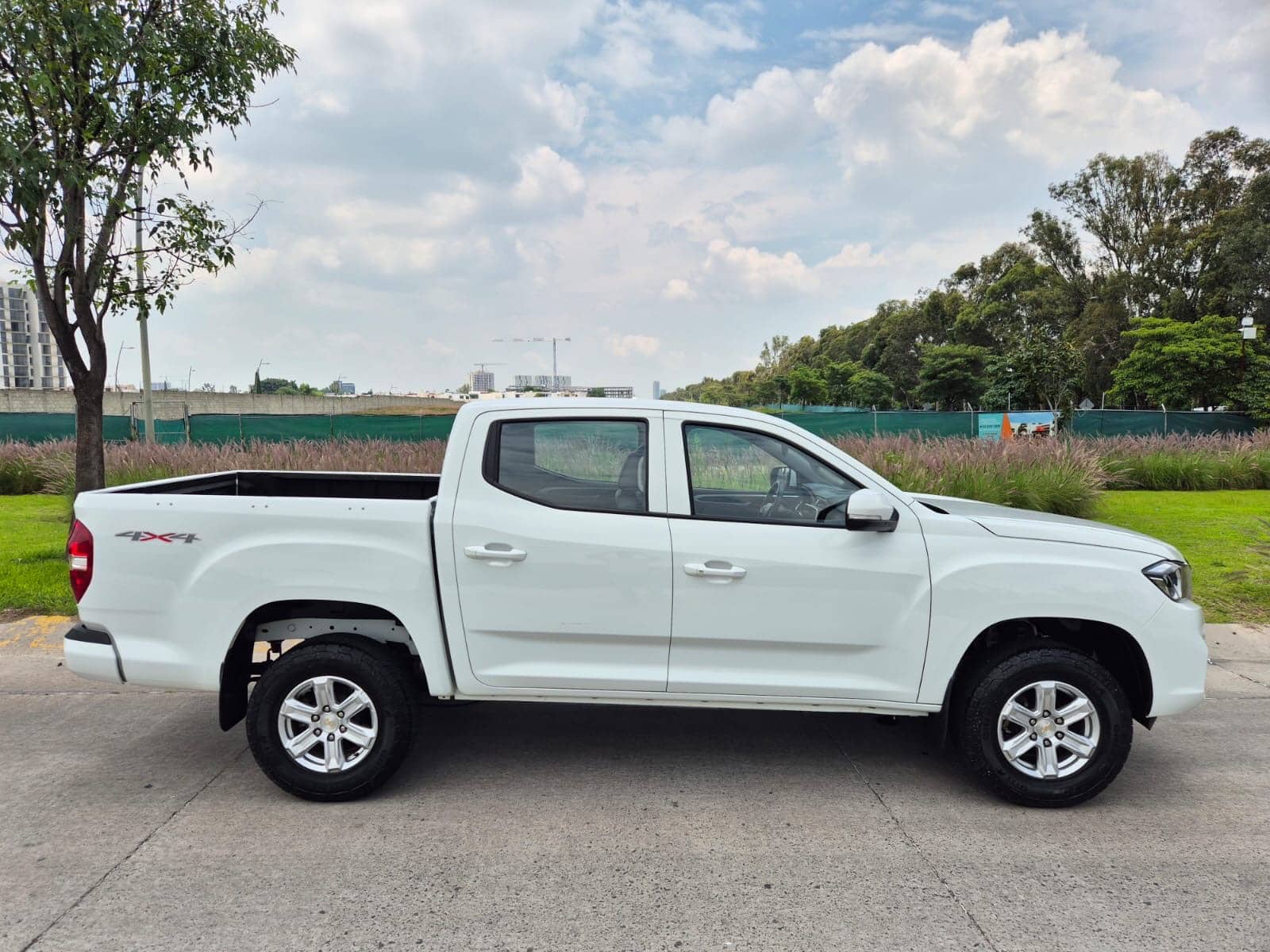 Chevrolet S-10 LT crew cab 2024