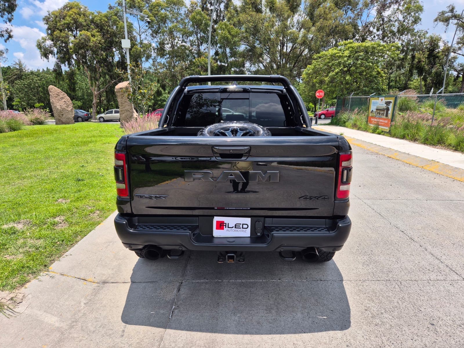 Ram TRX 2022 crew cab