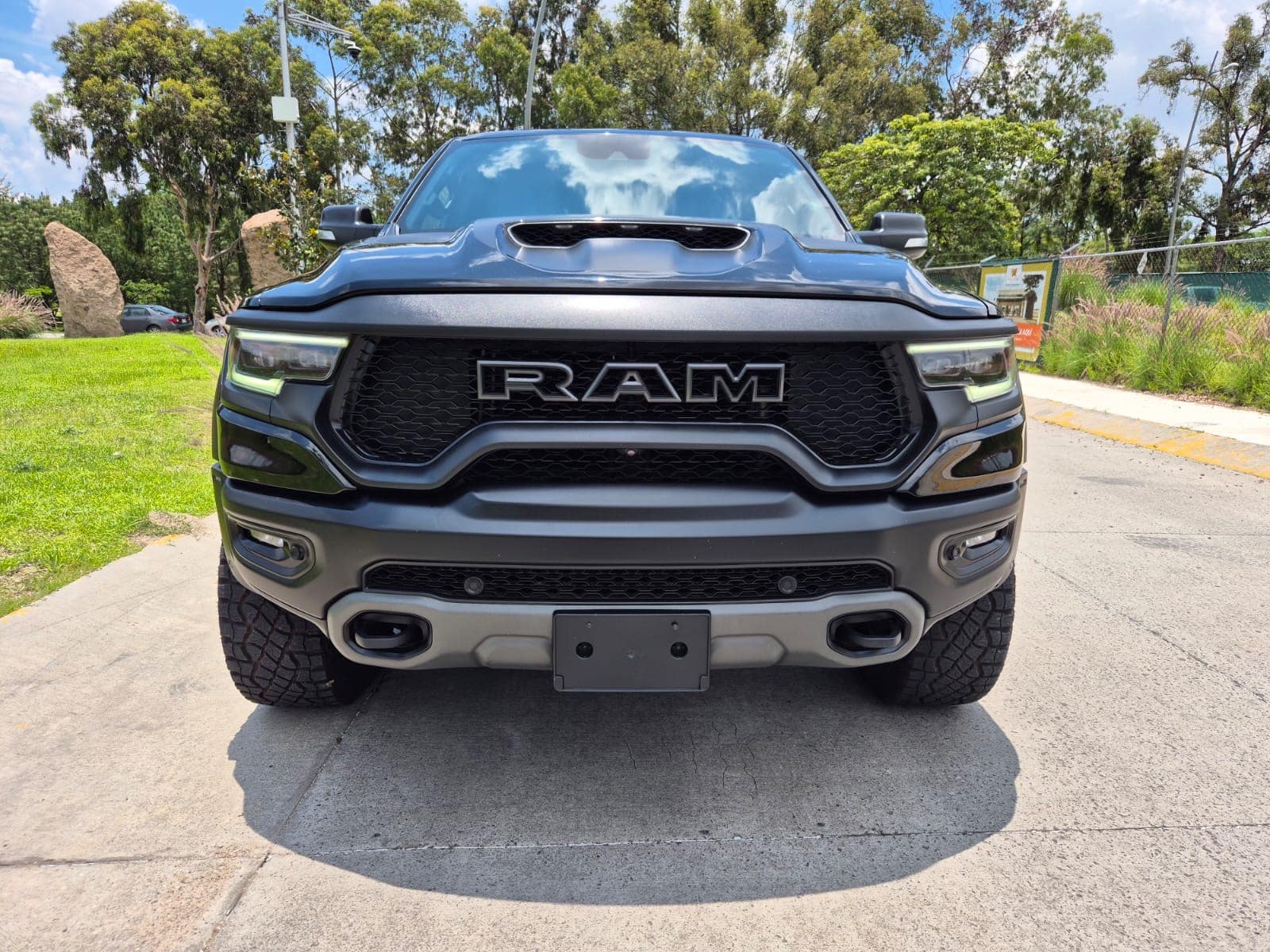 Ram TRX 2022 crew cab