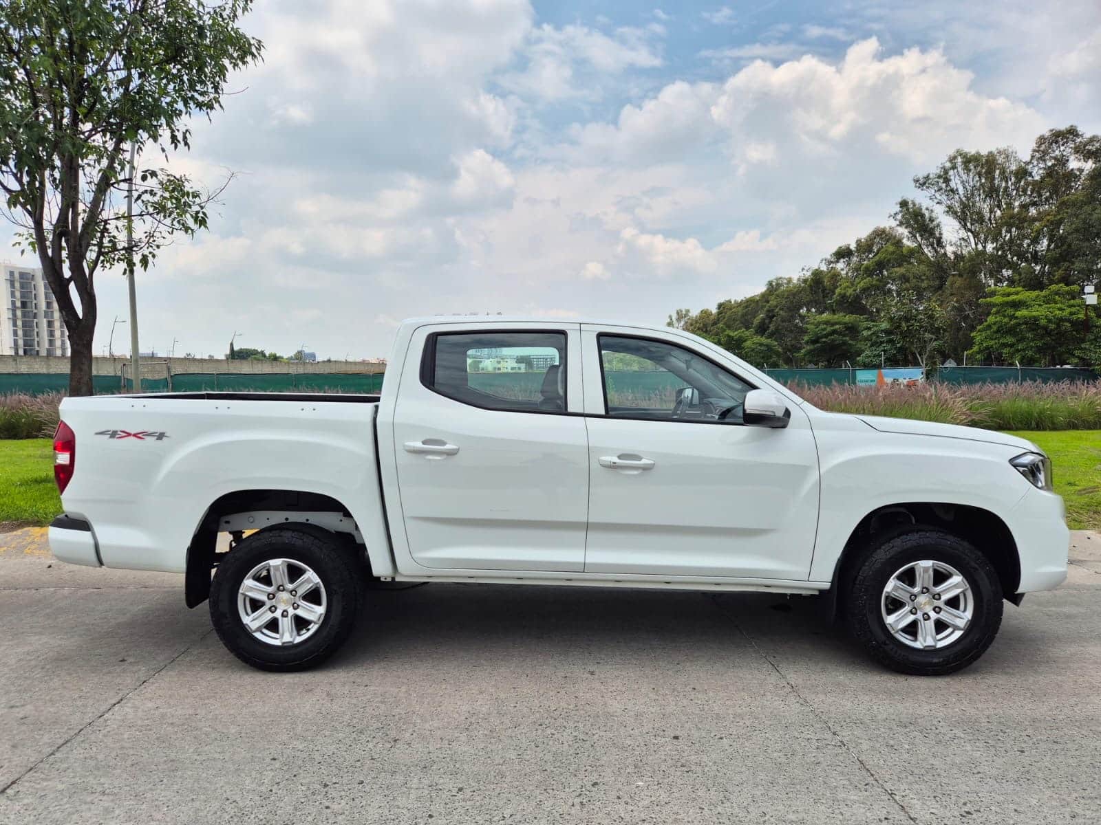 Chevrolet S-10 LT crew cab 2024