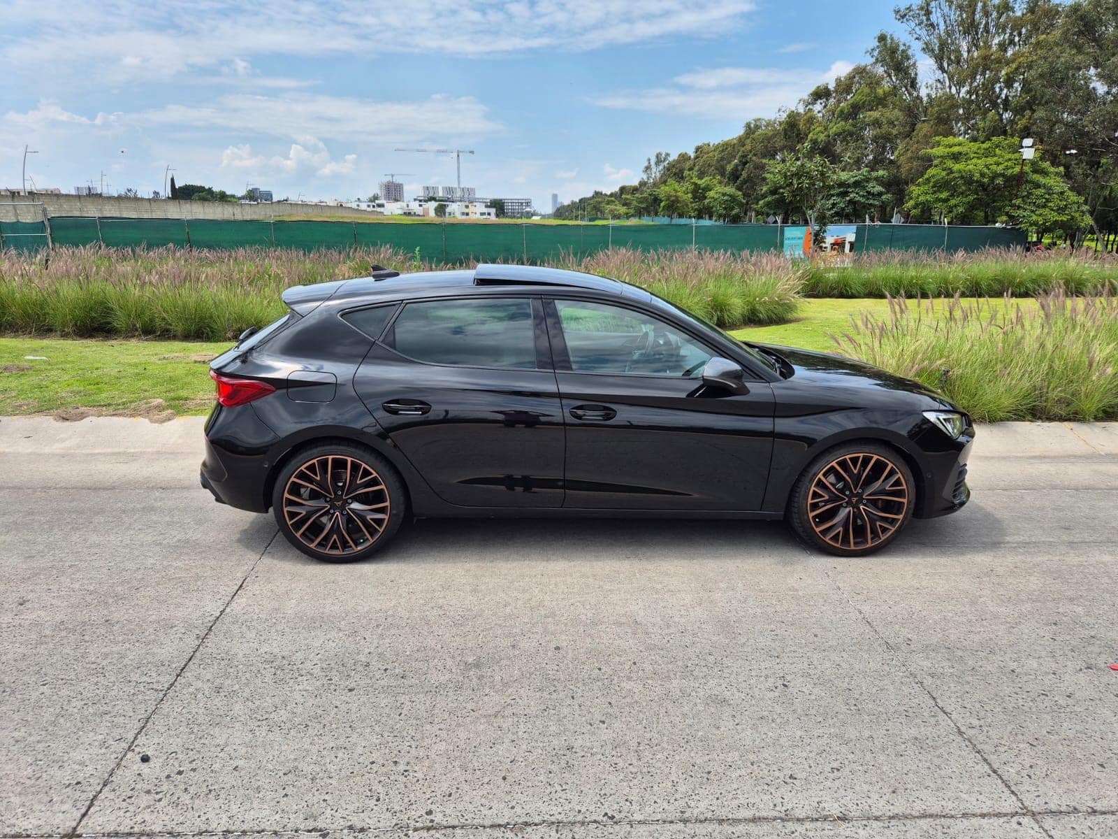 Cupra Leon VZ 300 HP 2023