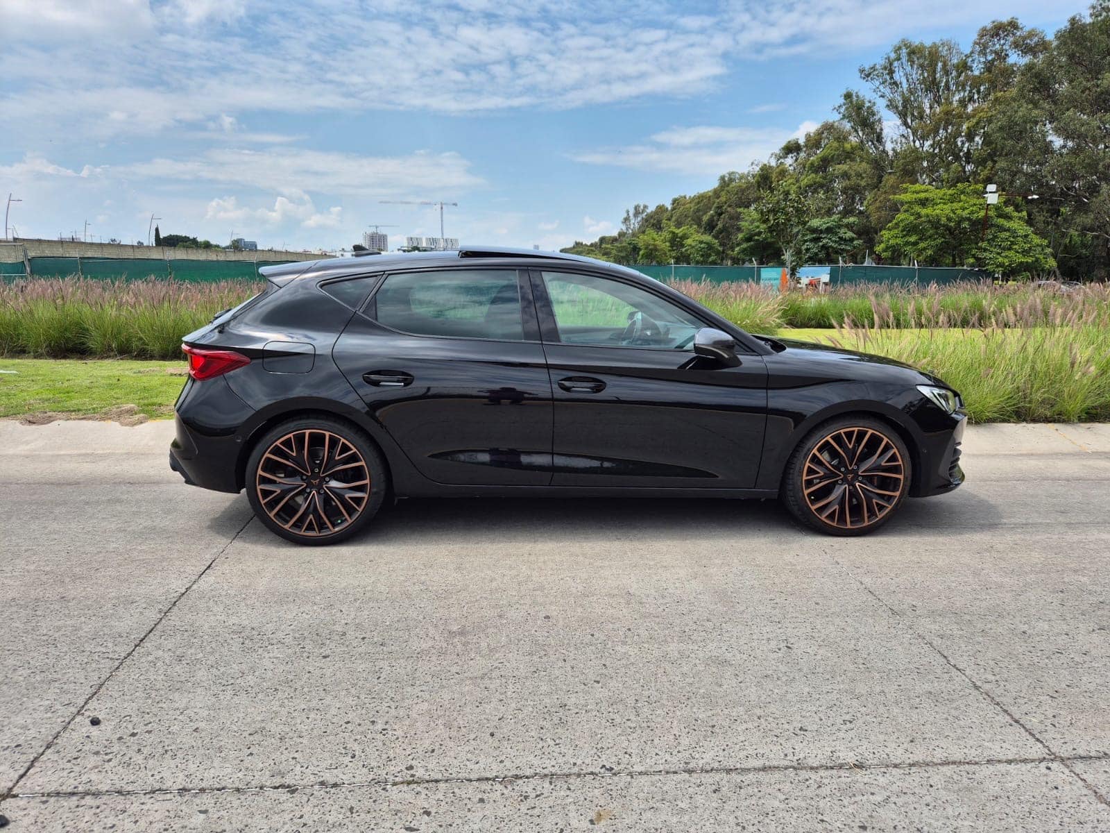 Cupra Leon VZ 300 HP 2023