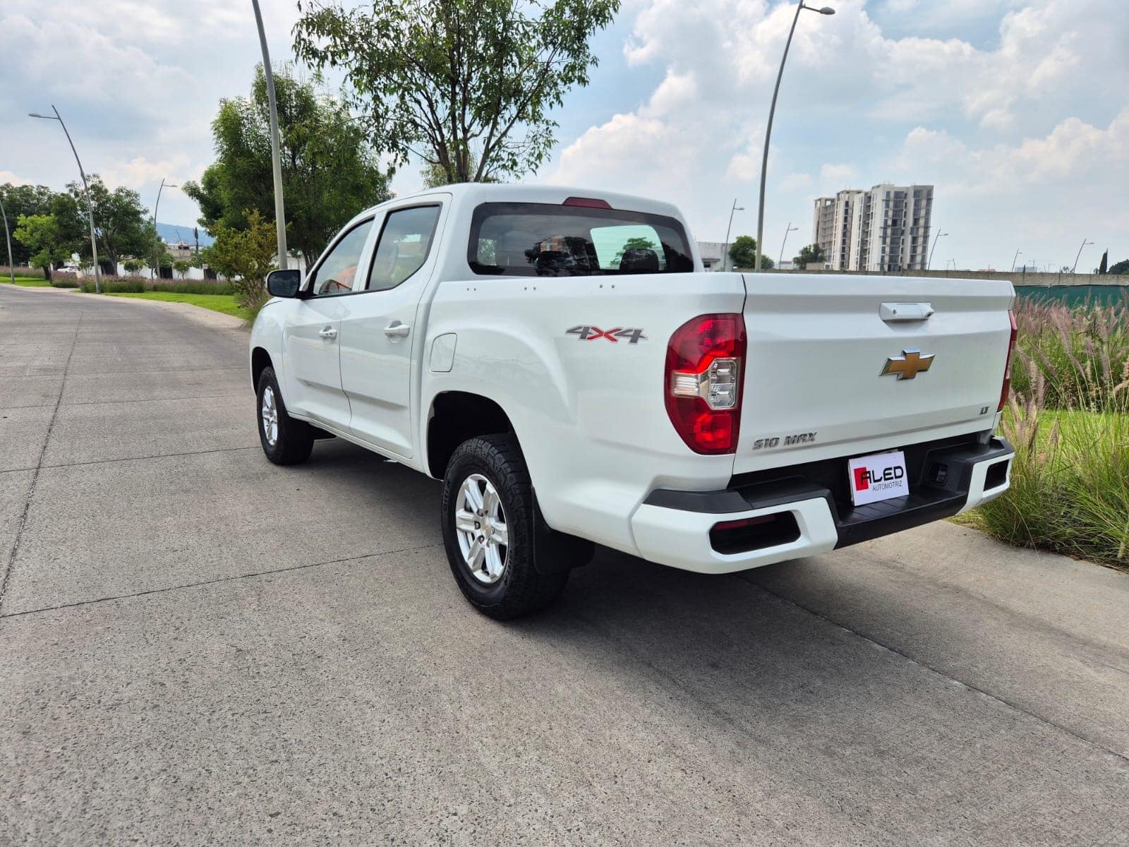 Chevrolet S-10 LT crew cab 2024