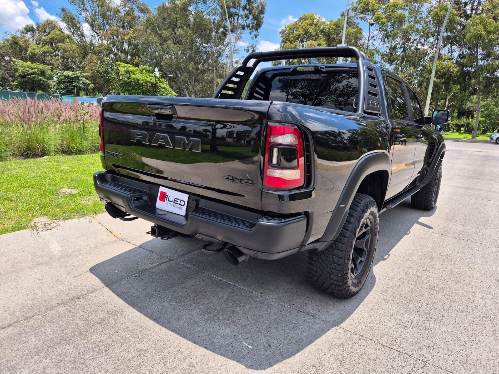 Ram TRX 2022 crew cab
