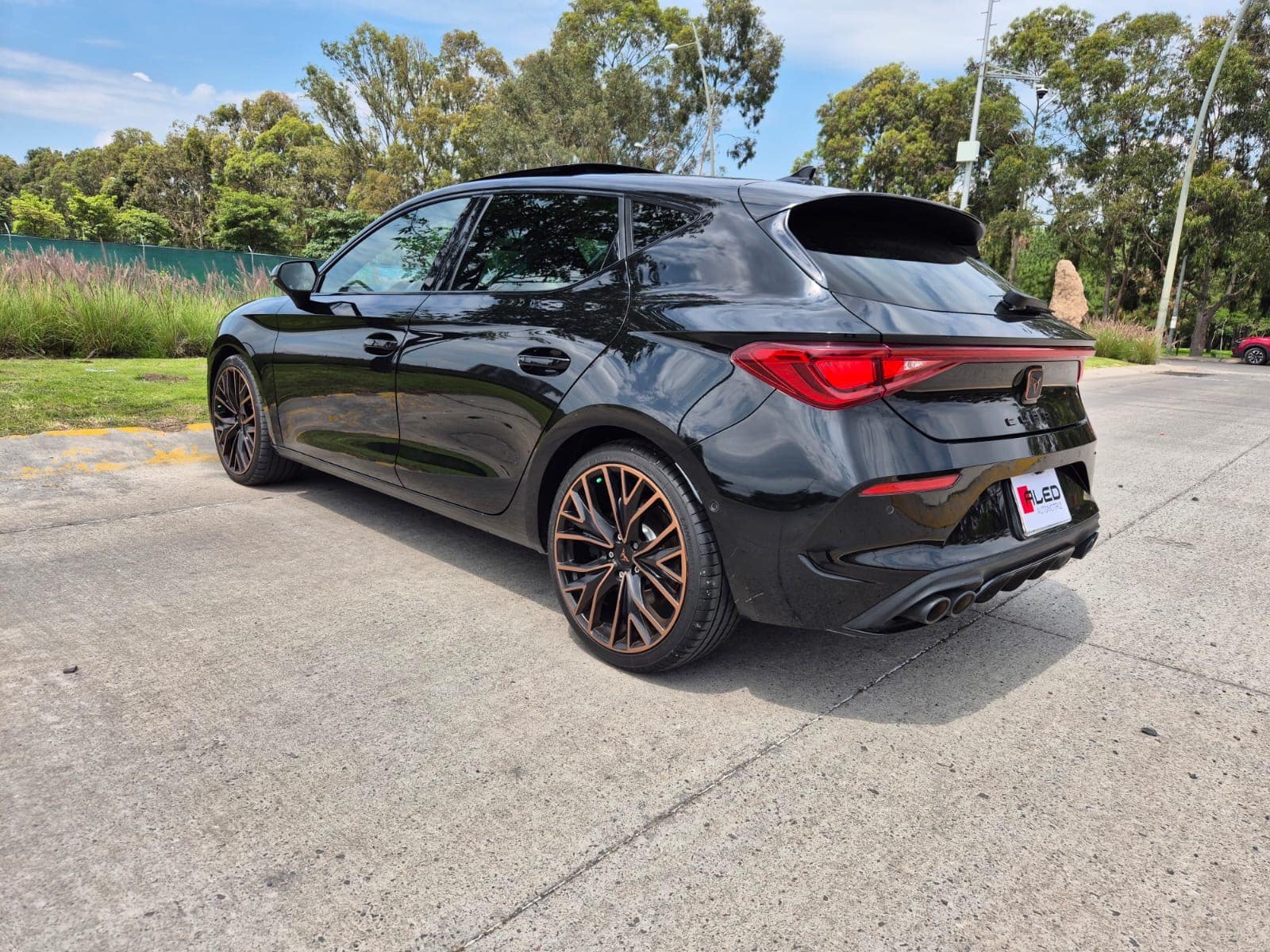 Cupra Leon VZ 300 HP 2023