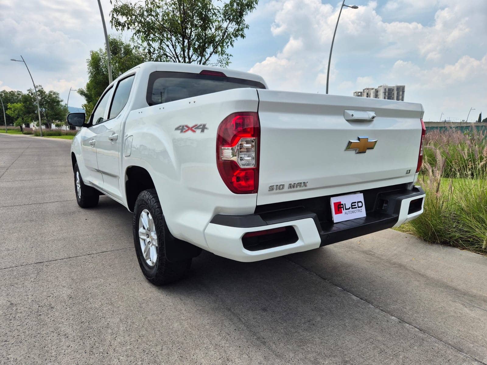 Chevrolet S-10 LT crew cab 2024