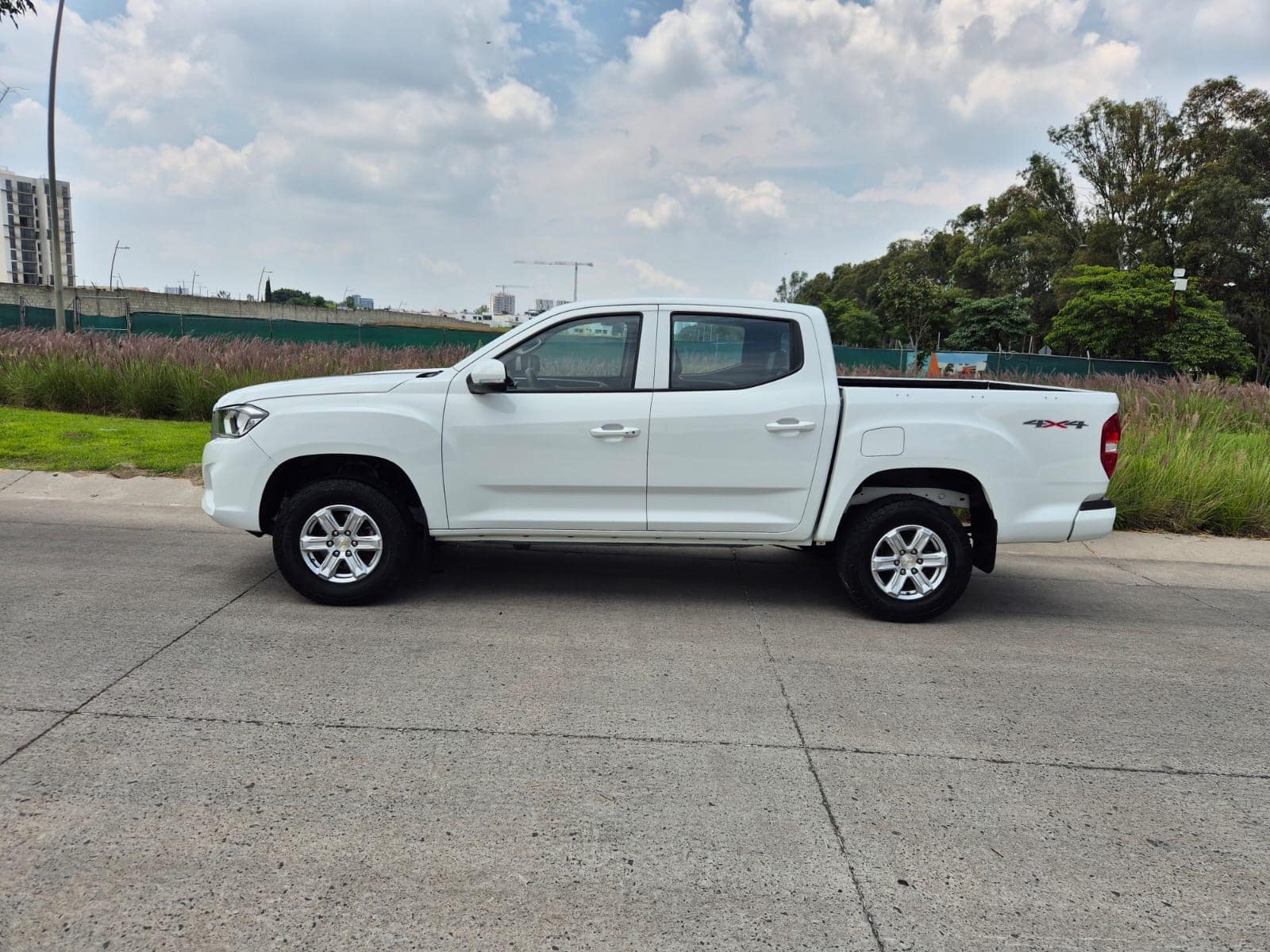 Chevrolet S-10 LT crew cab 2024